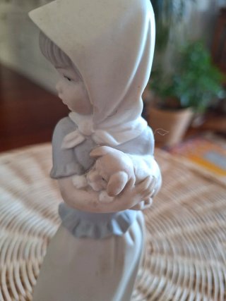 Figura Niña con Perrito Lladro/Nao
