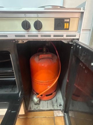 Cocina gas + 2 planchas eléctricas + horno