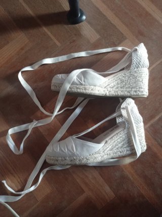 Alpargatas INVOGUE piel natural talla 38