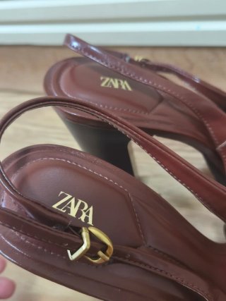 Tacchi Zara Marroni