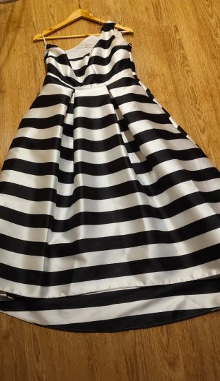 Vestido fiesta rayas blanco y negro