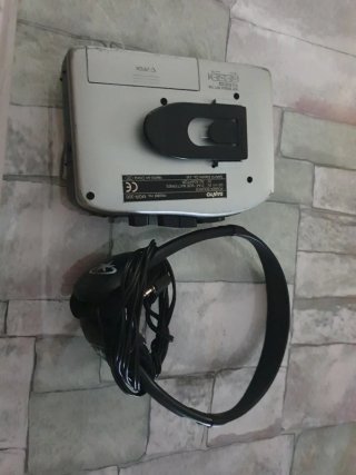 Walkman Sanyo Radio Cassette Player