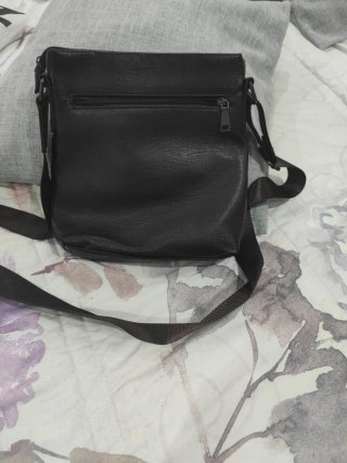 Bandolera hombre marrón  con detalles marrón