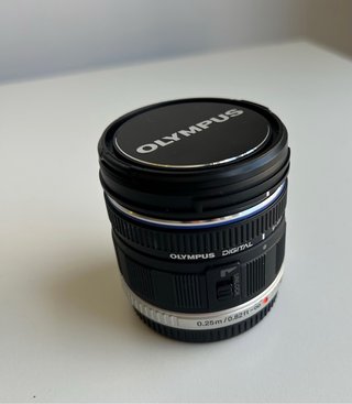 Objetivo Olympus M.Zuiko 9-18mm con zoom digital