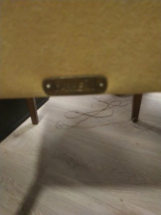 Silla de comedor beige y roja