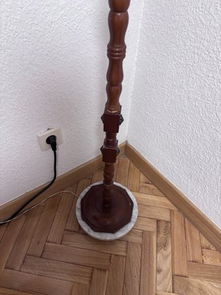 Lámpara de pie salón vintage madera
