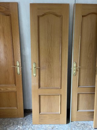 Puertas de madera maciza