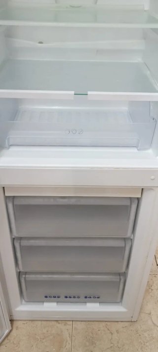 NEVERA COMBI WHIRLPOOL NO FROST ENERGÍA A+
