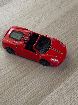 Coches Ferrari Metal Escala varios modelos Bbugaro