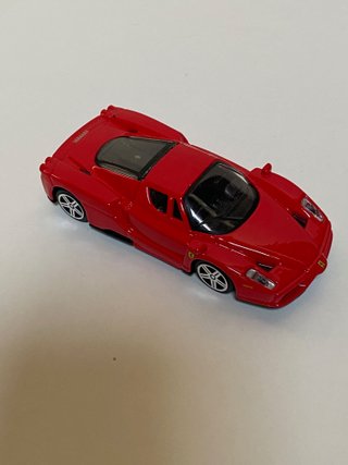 Coches Ferrari Metal Escala varios modelos Bbugaro