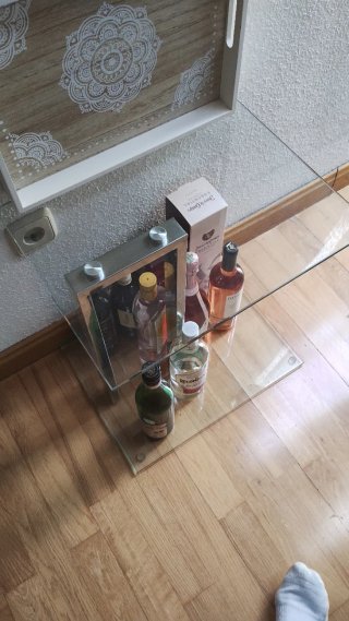 Mesa auxiliar cristal y metal