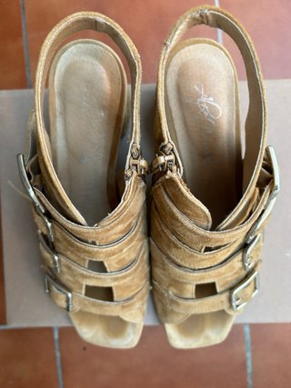 Sandalias Alpe tacón ante hebillas