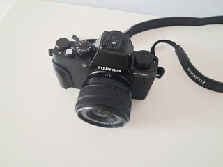 Fujifilm X-T100 con objetivo XC 15-45mm