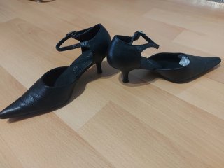 Zapatos de tacón negros punta fina T.38