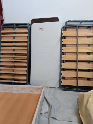 Somieres metálicos y de madera