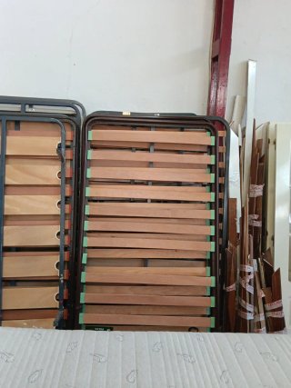 Somieres metálicos y de madera