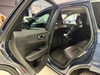 Volvo XC60 2.0 D4 MOMENTUM 2019