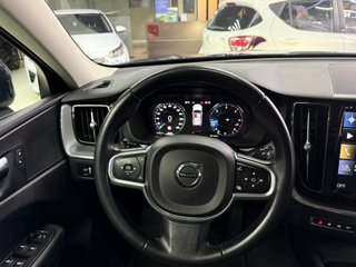 Volvo XC60 2.0 D4 MOMENTUM 2019