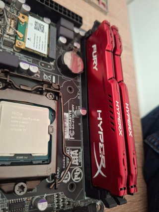 Placa Base ITX GIGABYTE + i5 + 16GB RAM