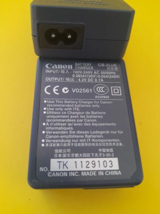 Cargador Canon para cámaras