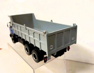 IXO BARREIROS SUPER AZOR VOLQUETE, ESC.1/43, NUEVO