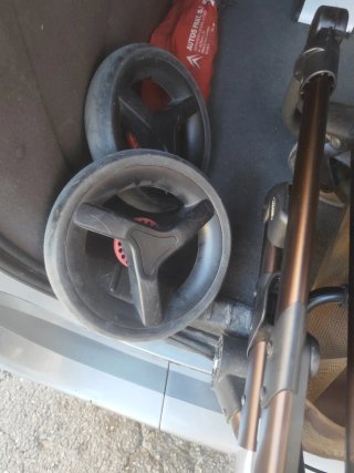 Carro Jane Matrix, cuco y base isofix giratorio