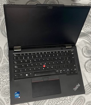 Lenovo 2 en 1 Convertible 360 Negro