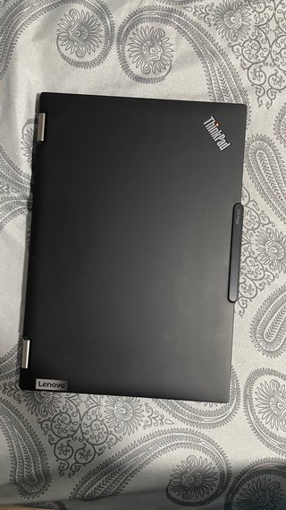 Lenovo 2 en 1 Convertible 360 Negro