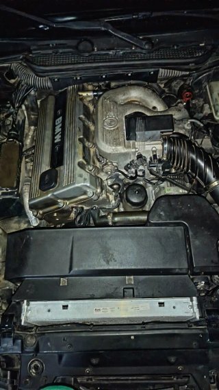 BMW 318is