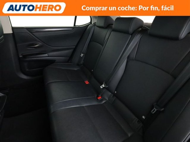 Lexus ES ES 300h Business