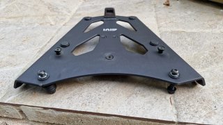 Soporte negro Baúl Givi Yamaha Tracer 9 GT 2021/22