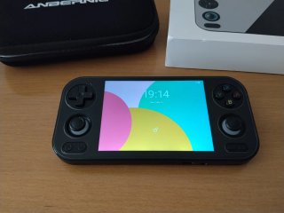 Anbernic RG476H Consola Android Retro