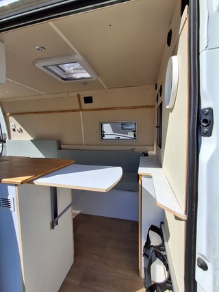 CAMPER AMBULANCIA