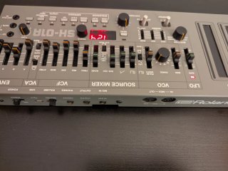 Sintetizador Roland SH-01A