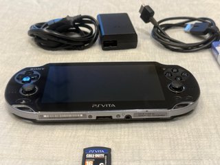 PS Vita OLED + 2 juegos