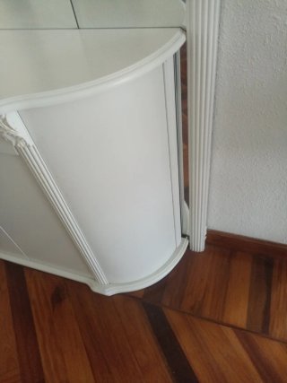 Mueble recibidor con espejo