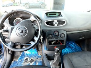 Renault 8200399038 centralita motor clio 1102100