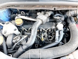 Renault 8200399038 centralita motor clio 1102100