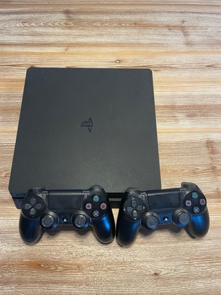 Consola PS4 Sony Negra + 2 Mandos