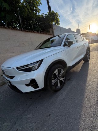 Volvo C40 2023. En perfecto estado. Negociable