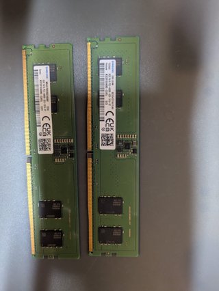 2x Tarjetas RAM DDR5 Samsung 8GB