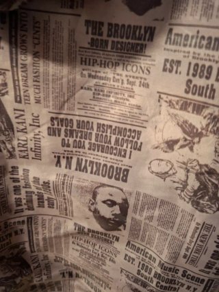 Chaqueta Karl Kani Vintage Newspaper Print