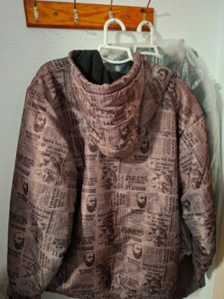 Chaqueta Karl Kani Vintage Newspaper Print