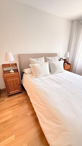 Conjunto LEKSVIK de IKEA en madera de pino macizo