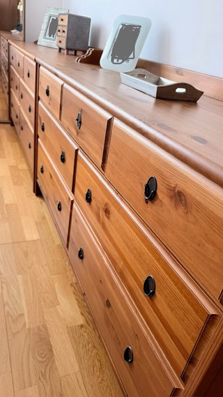 Conjunto LEKSVIK de IKEA en madera de pino macizo