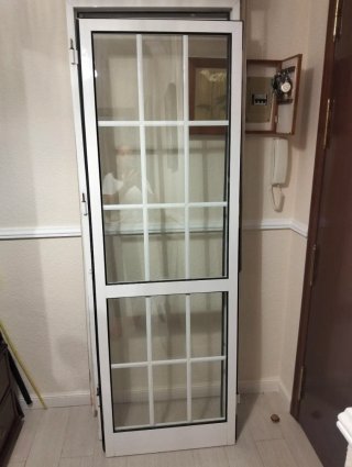 Puerta aluminio blanco doble cristal