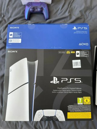 PS5 Digital Edition + 2 Mandos DualSense