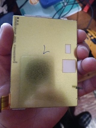 Pantalla inferior 3DS XL con marco metálico