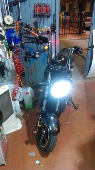 Ciclomotor Eléctrico Scooter Negro/Naranja