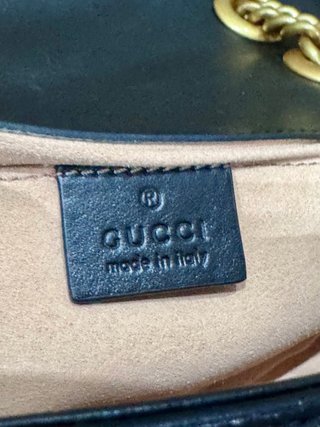 Borsa Gucci nera con cuore trapuntato